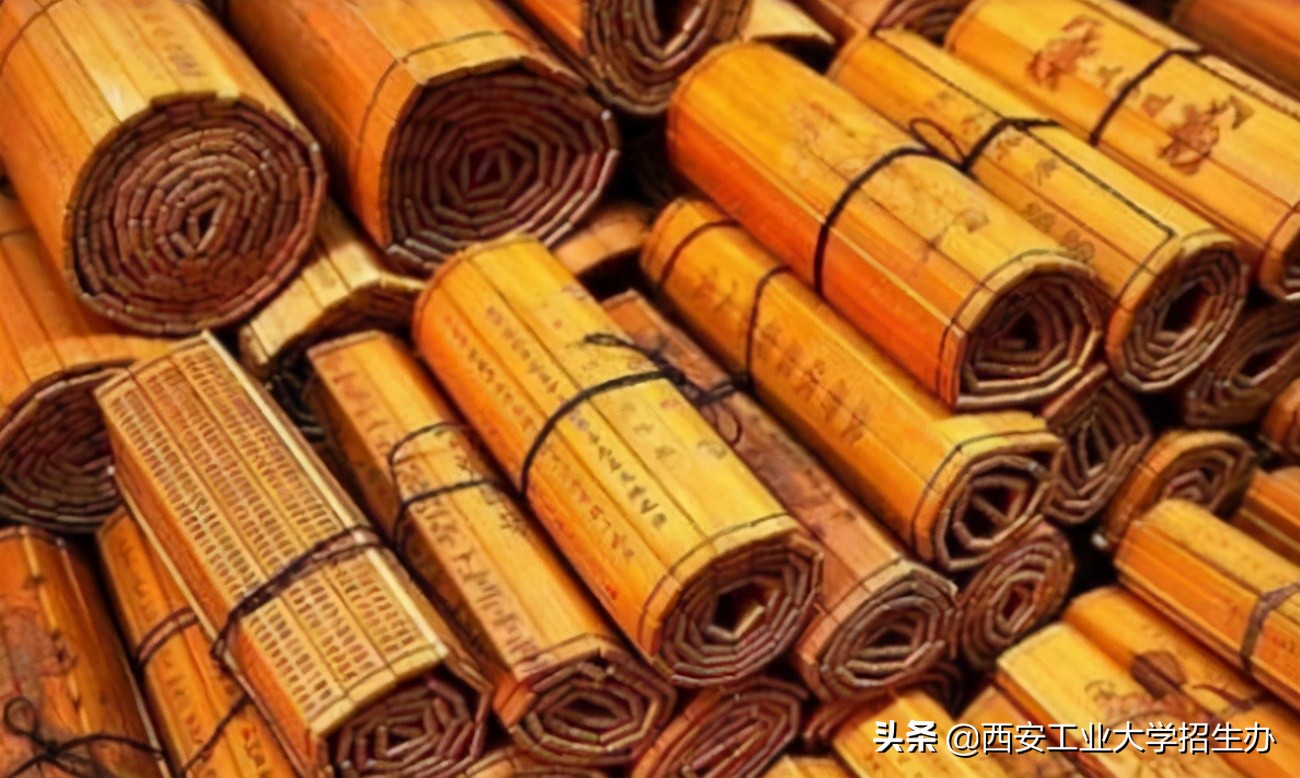 高考志愿选择哪些专业就业前景好,报志愿热门专业及就业前景