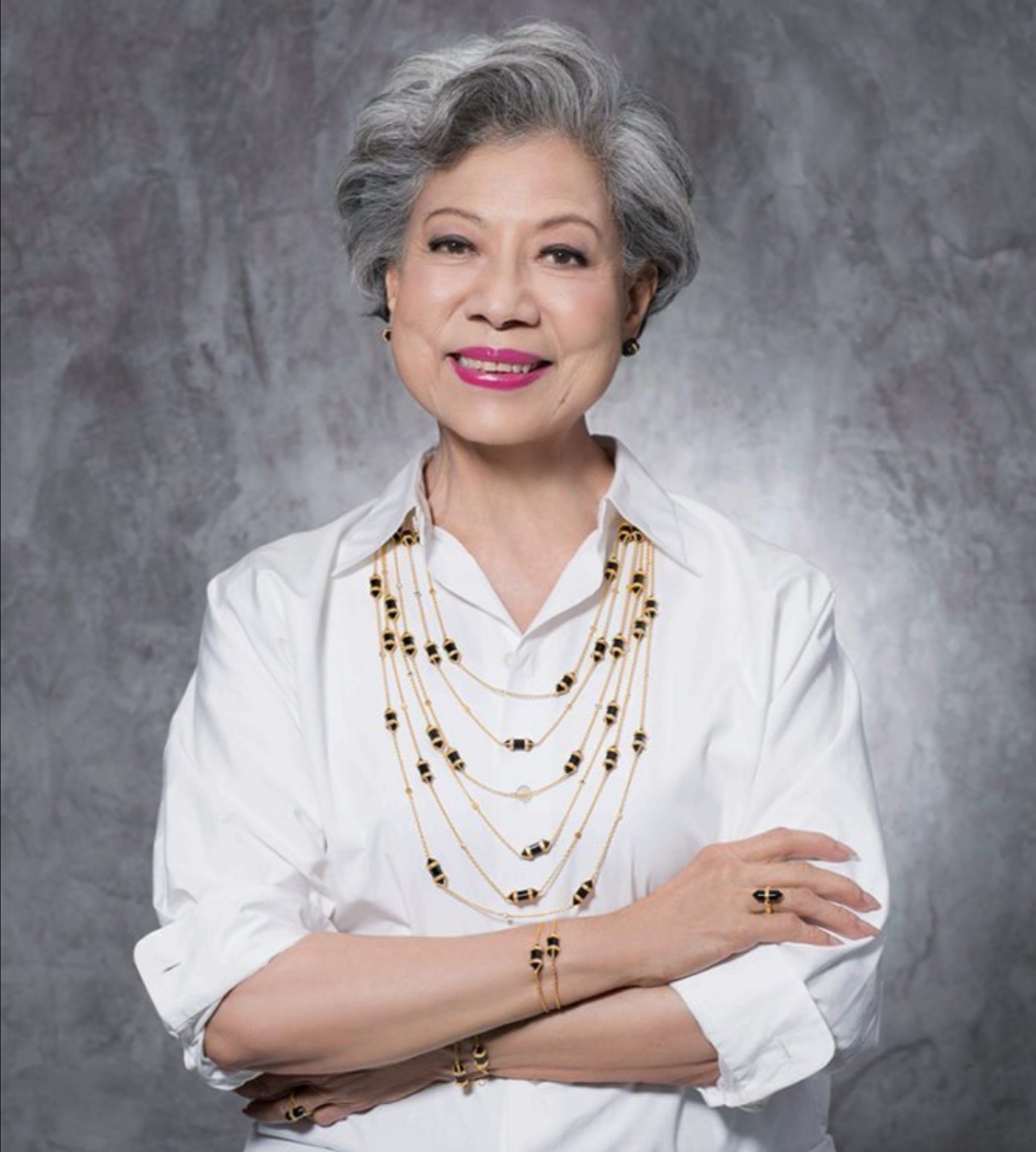 至今未嫁人的8位大龄女港星，最小42岁，个个情路坎坷，让人心疼