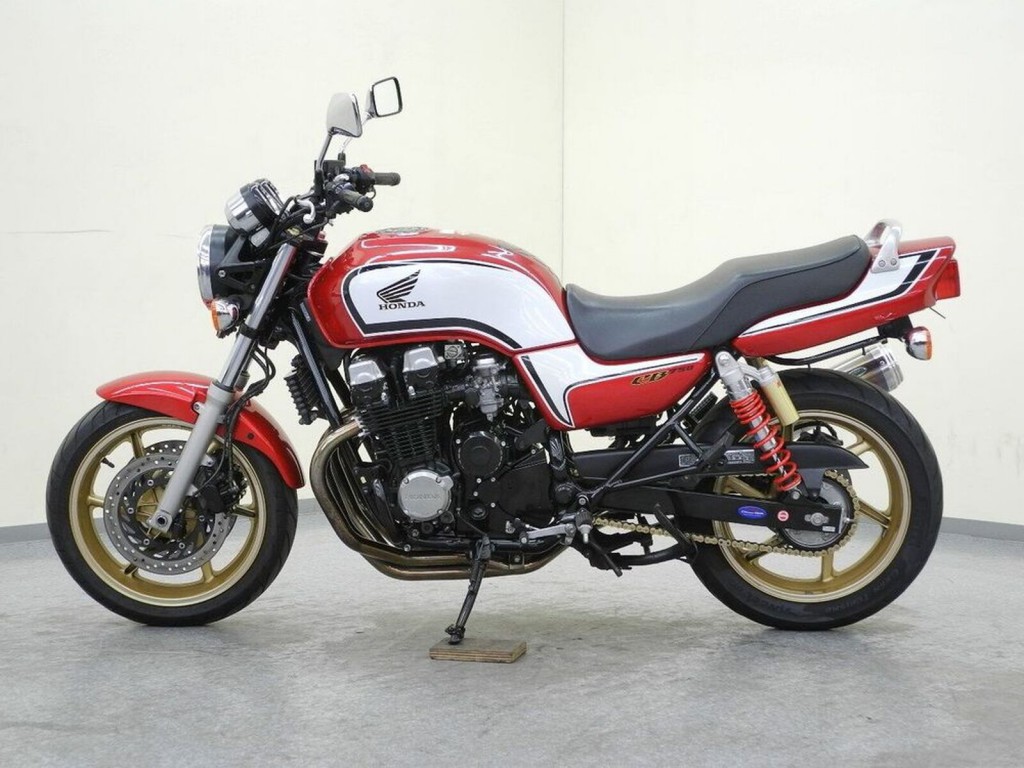 本田cb750复古,最新款本田cb750大黄蜂摩托车