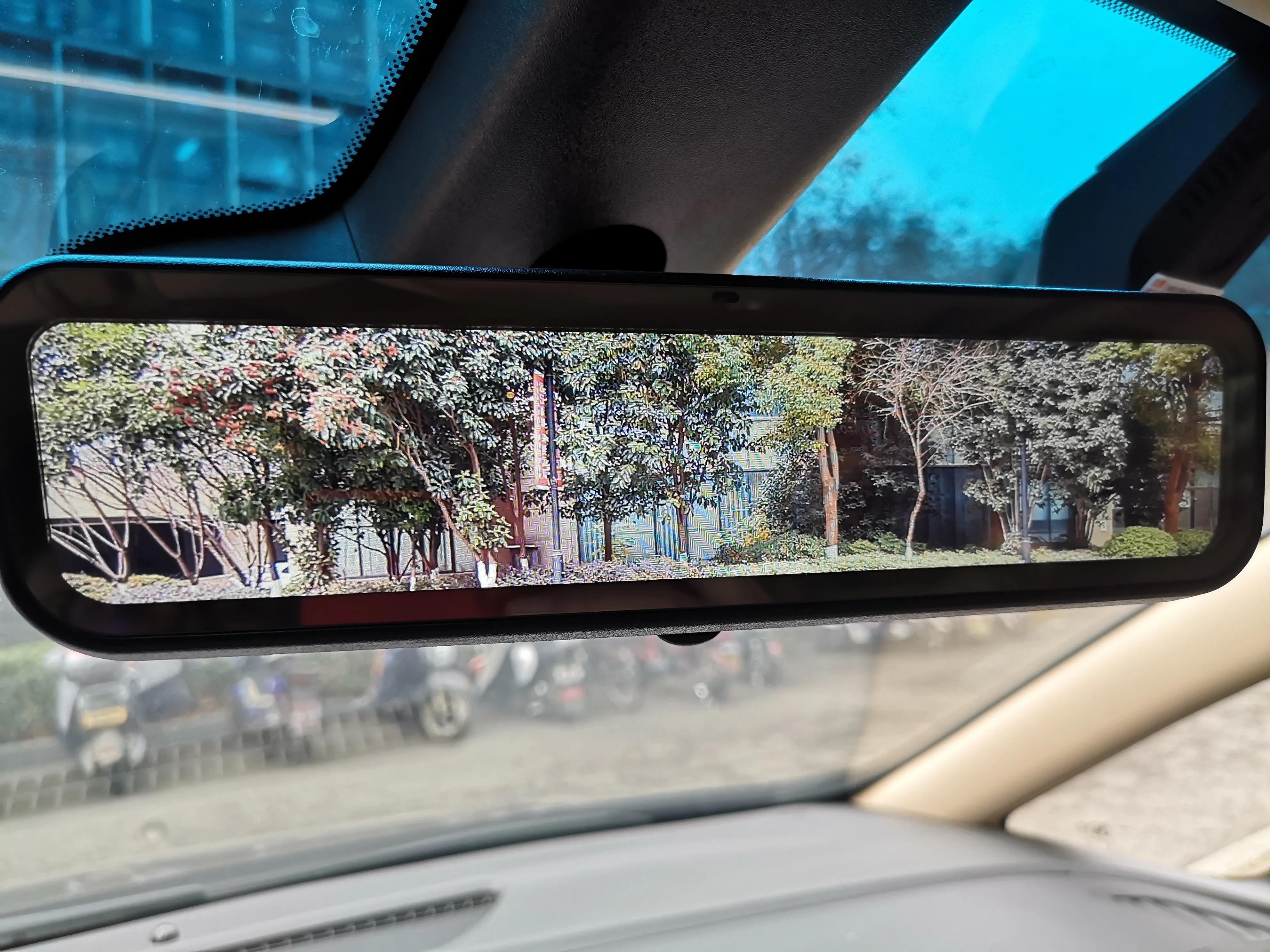 新款别克gl8内饰镜如何调节成视频模式