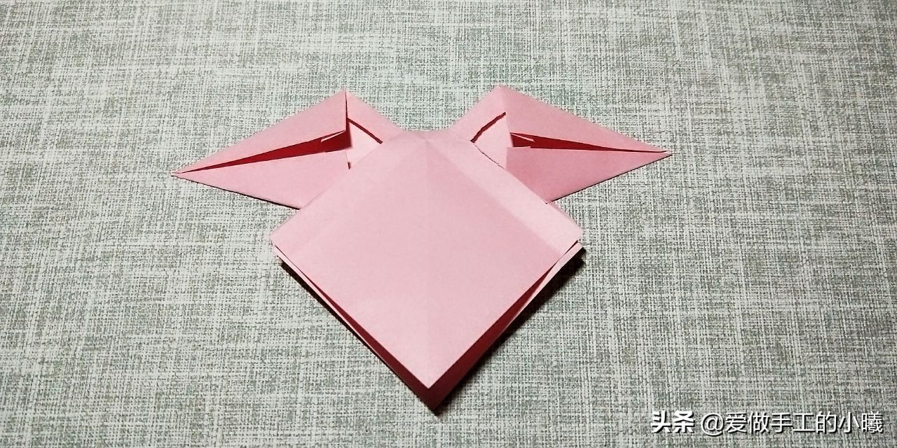 儿童折纸简单手工幼儿园蝴蝶结,蝴蝶结手工折纸超简单正方形纸