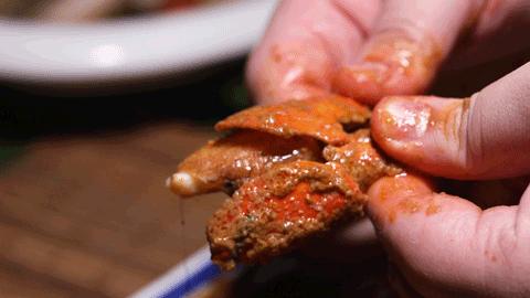 罗湖有家怪店，十个人来吃完饭后，老板居然多了一百个朋友