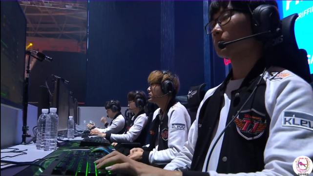 s9总决赛开幕式选手出场,s9决赛现场表演明星