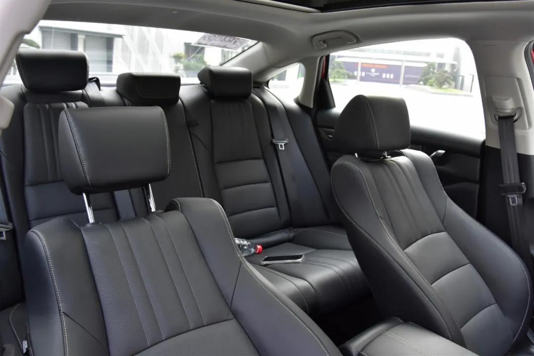 2022款雅阁幻夜尊贵版试驾视频,2022款雅阁试驾动力真实感受