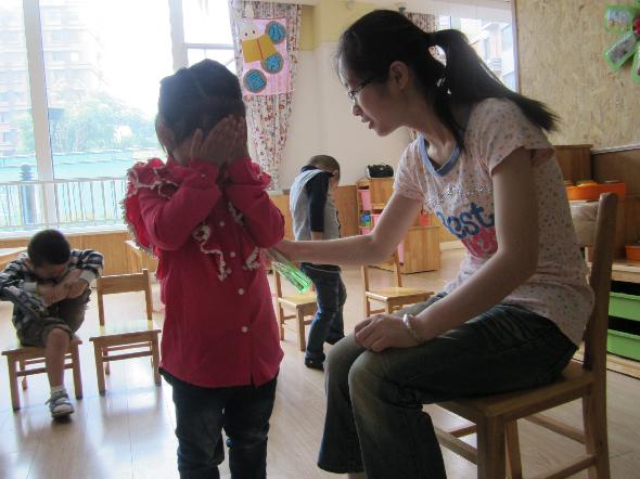 宝宝误喝花露水怎么办,小孩误喝花露水有问题吗