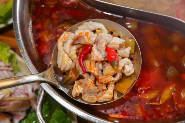 用3年干倒周边牛杂店！柳州80后“牛杂王”的逆袭之路