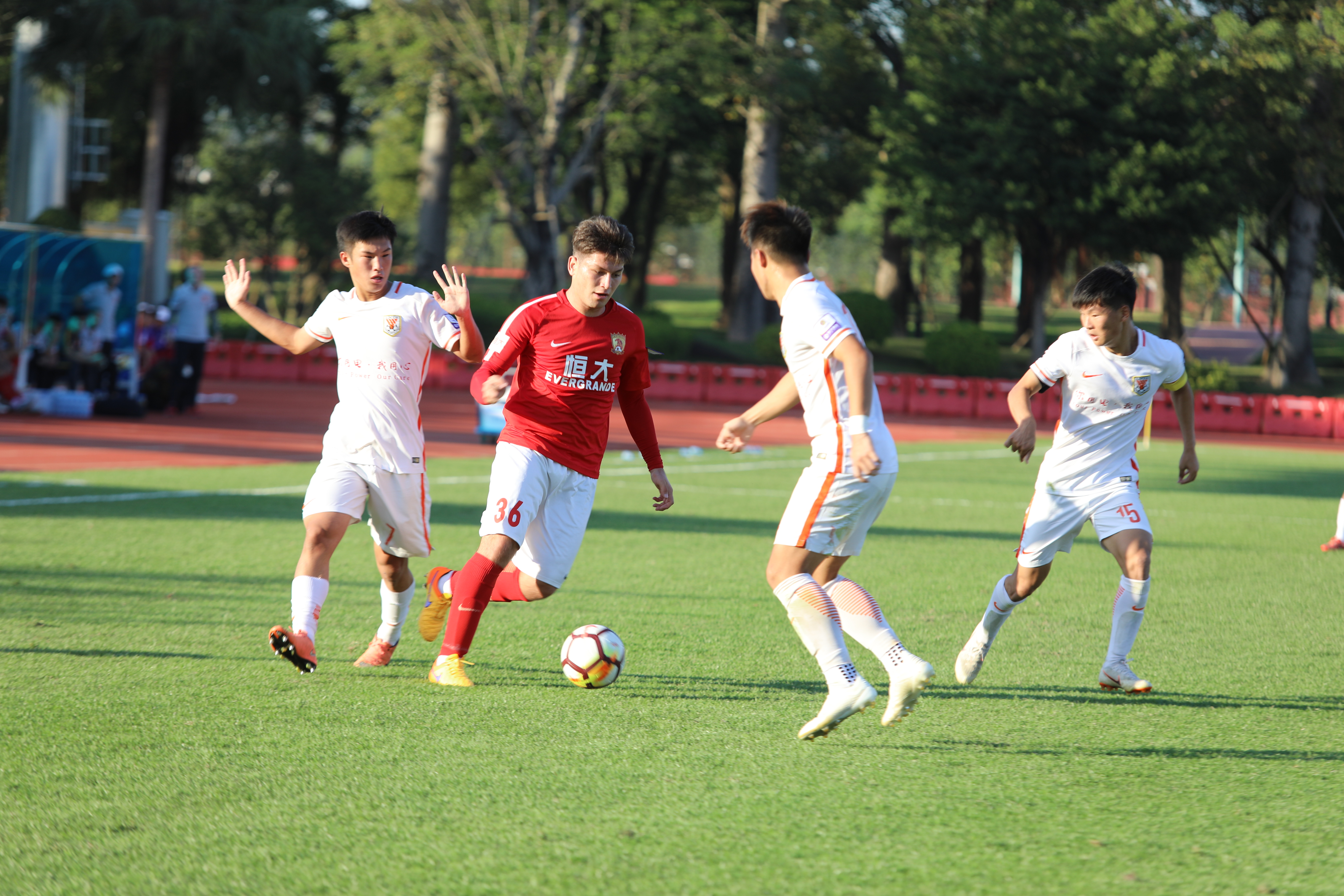 恒大海外足球青训,恒大西班牙足校新星