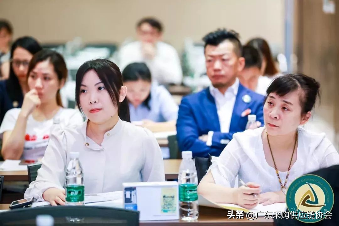 热烈祝贺集团年会圆满成功,热烈祝贺首届电商发展大会