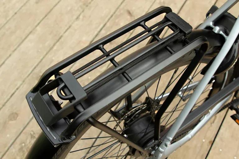 与英国蓝铃自行车其名的荷兰蹬羚自行车，出品第一台电动自行车