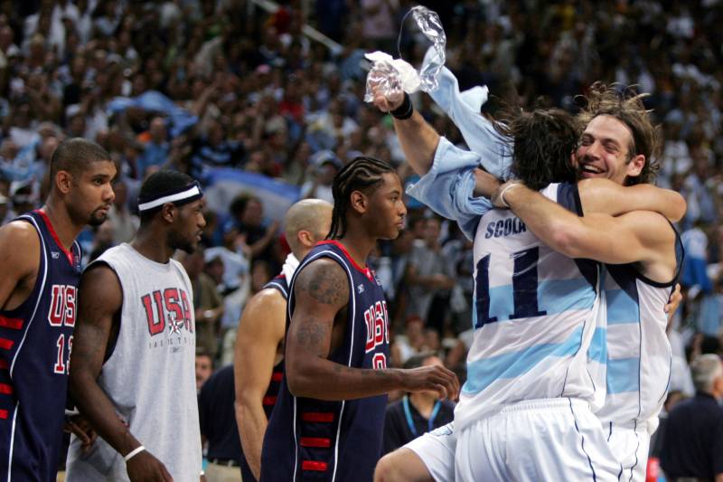 男篮世界杯美国男篮战绩,2004美国男篮输球分析