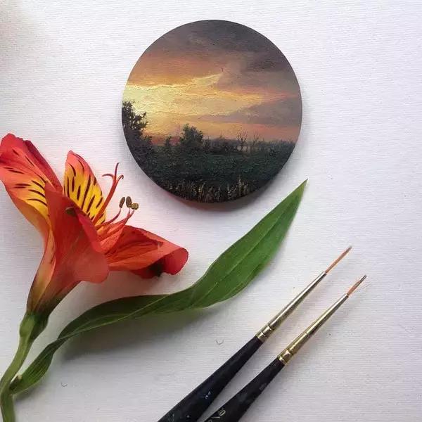 去艺术馆旅游回来画一幅画,油画风景随身带