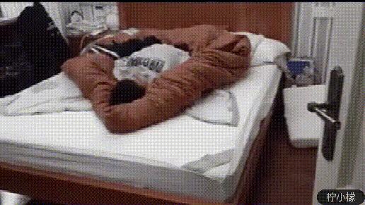 发了仅一人可见的朋友圈,发了个朋友圈仅他可见