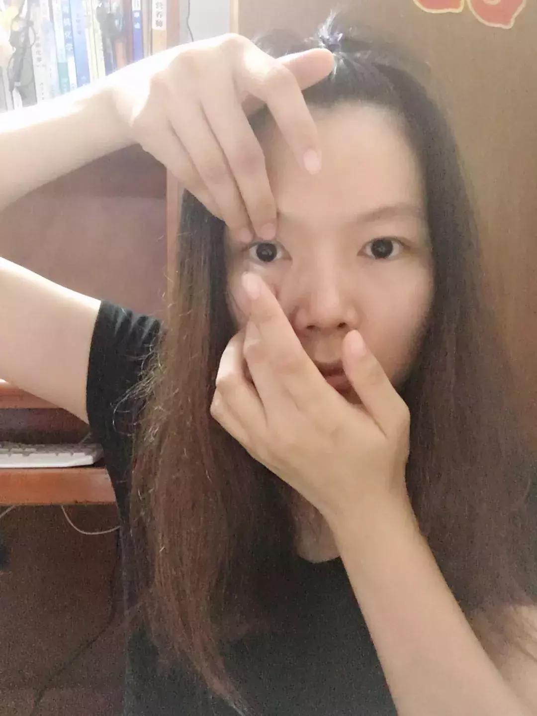 不会戴隐形眼镜可以找谁帮忙,新手戴隐形眼镜的方法简单方便