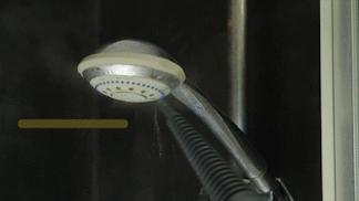 手持蒸汽清洁机,140℃高温高压去污渍,轻松满足家庭清洁需求