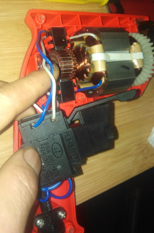 手电钻内部构造,手电钻的各组成部分图片