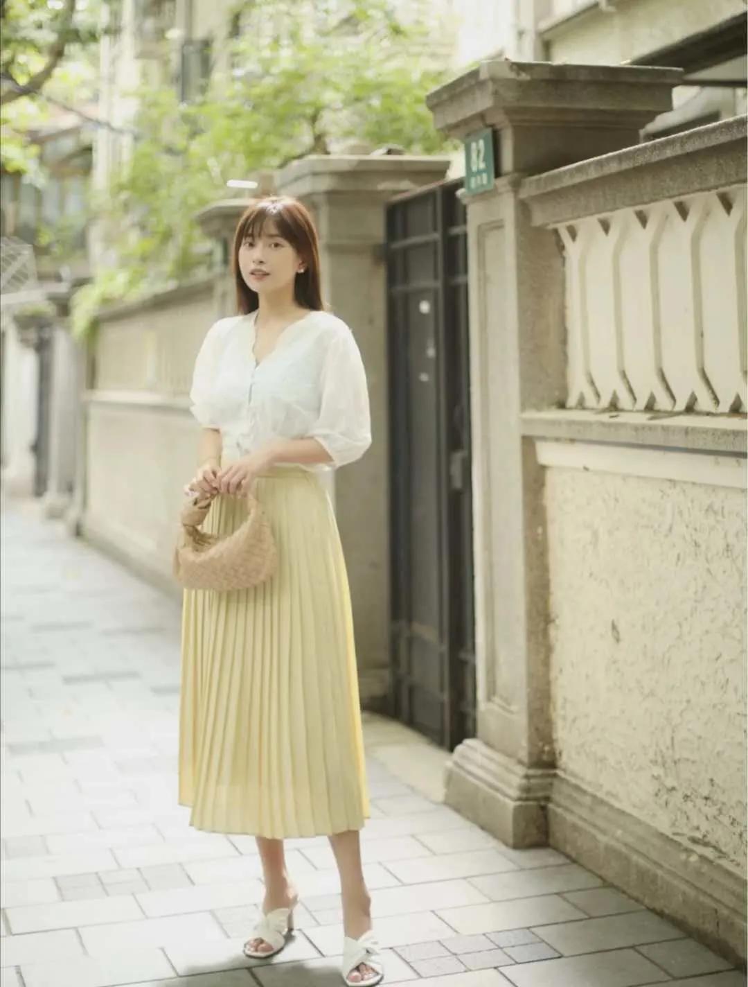 温柔慵懒清冷气质穿搭,温柔优雅40岁女性穿搭示范