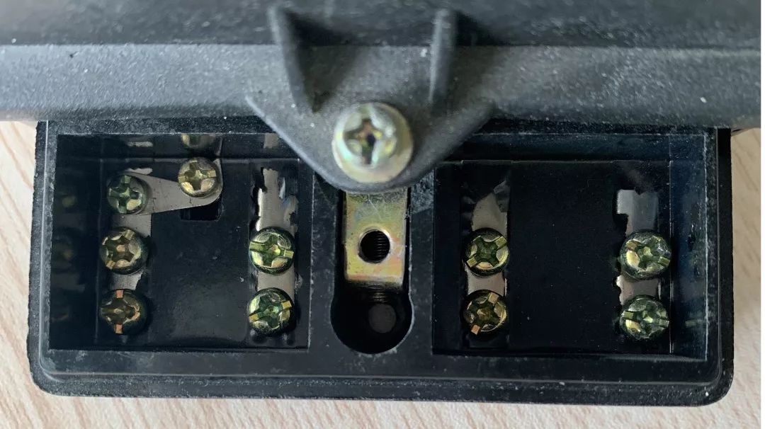 电表怎么才会烧坏,老电工查故障技巧