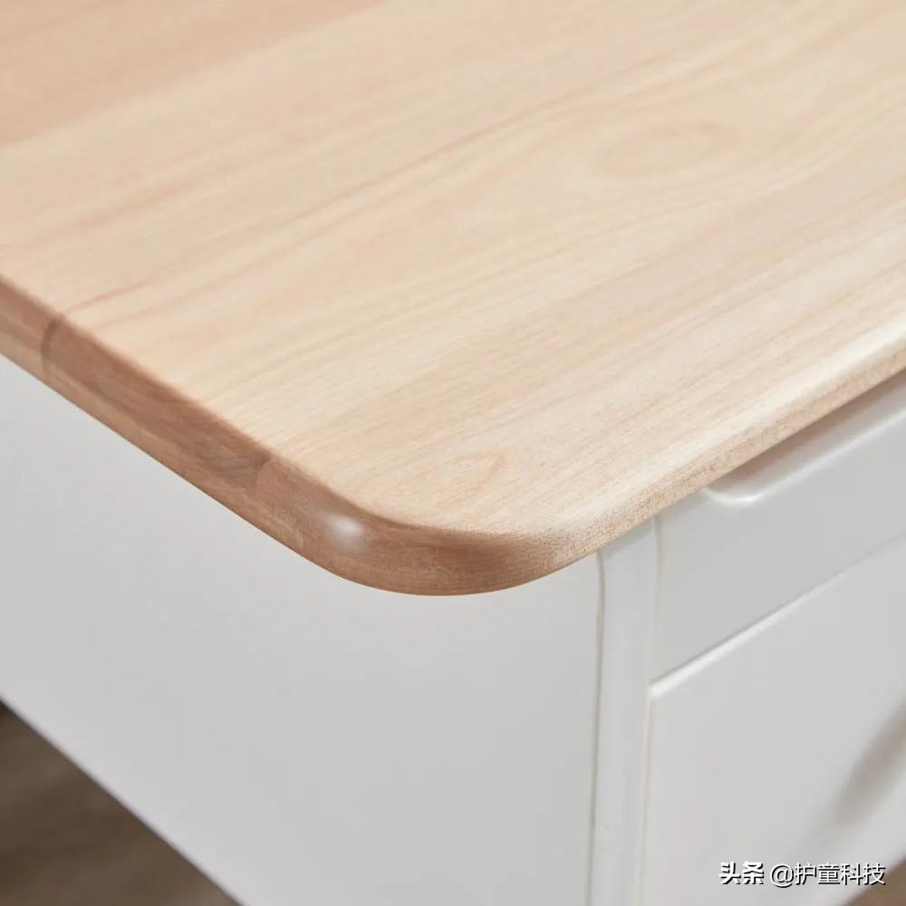 不合格的学习桌椅的危害,学习桌椅危害