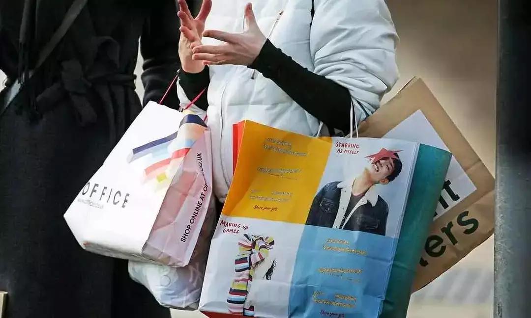 英镑暴跌好不好,英镑下跌买什么划算