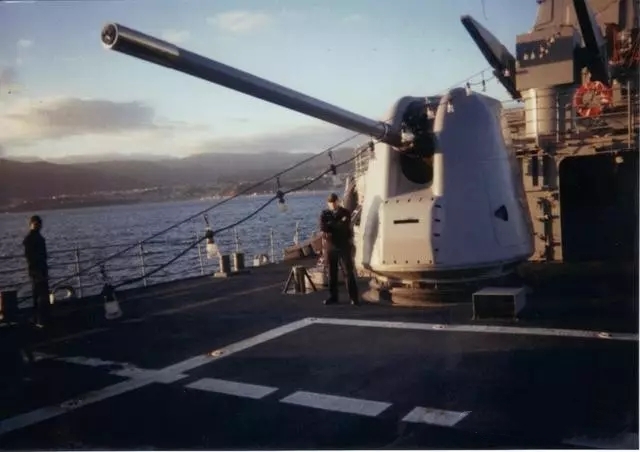 美系舰炮,欧美舰炮与俄罗斯舰炮的区别