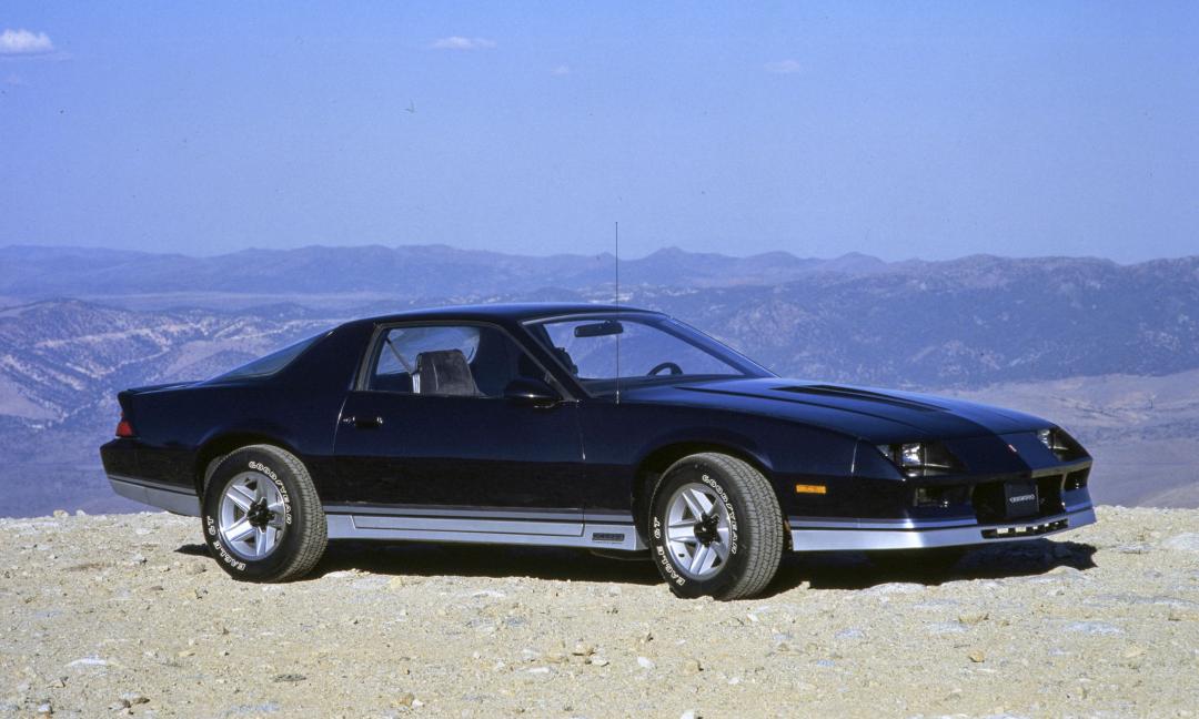 雪佛兰科迈罗进化史,最好看的雪佛兰科迈罗最新款