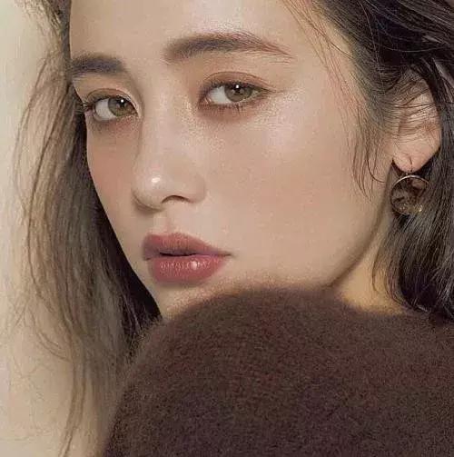 林允为满满正能量代言,林允的代言有哪些