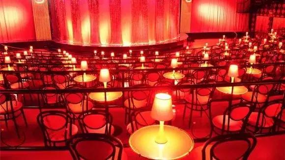 泰国泼水节搞笑事件,泰国泼水节最尴尬的场面