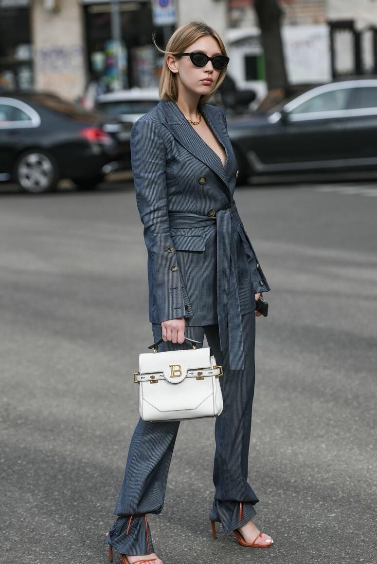 阔腿裤高跟鞋喇叭裤,阔腿裤穿高跟鞋好看吗