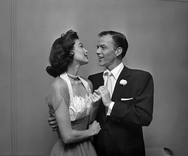 哪些名人喜欢威士忌,明星都喜欢喝什么威士忌