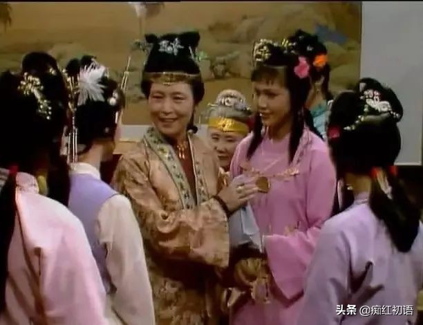 红楼梦里的春节,红楼梦的人怎么过端午节