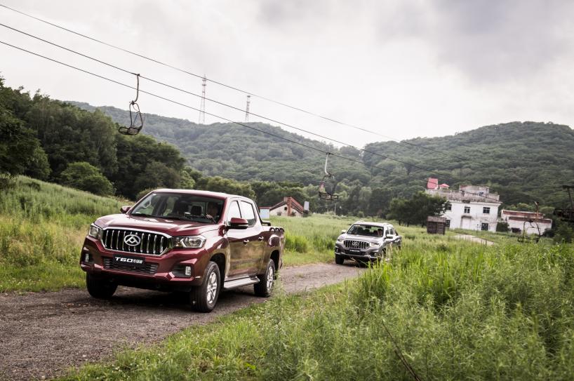 自驾开皮卡还是越野,自驾开皮卡