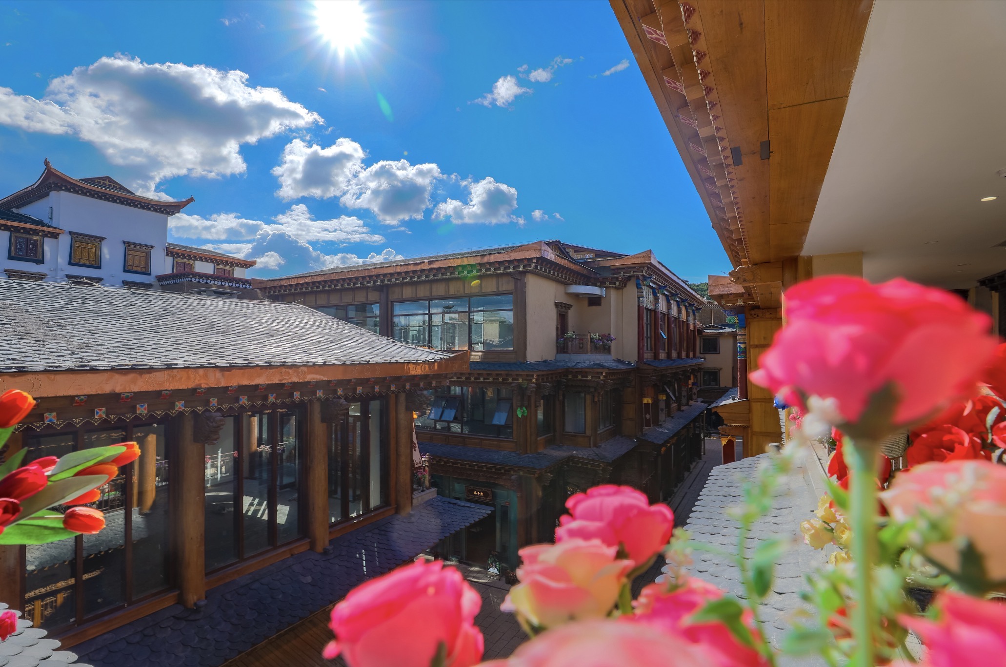 松茸C位的网红下午茶，打卡因美丽传说而诞生的第5颗陨石酒店