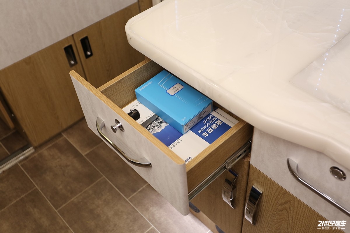 定价超百万的国产车,戴德e途promax房车228万