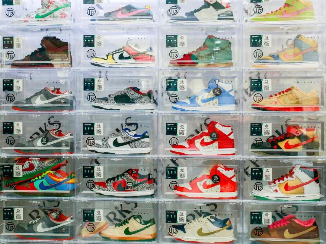 AJ、Yeezy谁更受欢迎？鞋头的本质也是球鞋复读机？