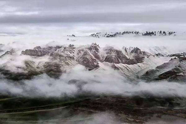 巴音布鲁克镇冬天的生活,巴音郭楞自治州和静县冬天