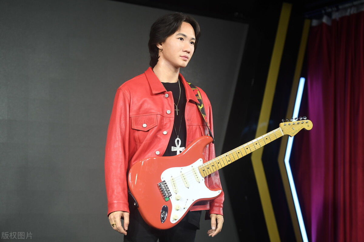 黄家驹的心酸历史,黄家驹的不羁情史