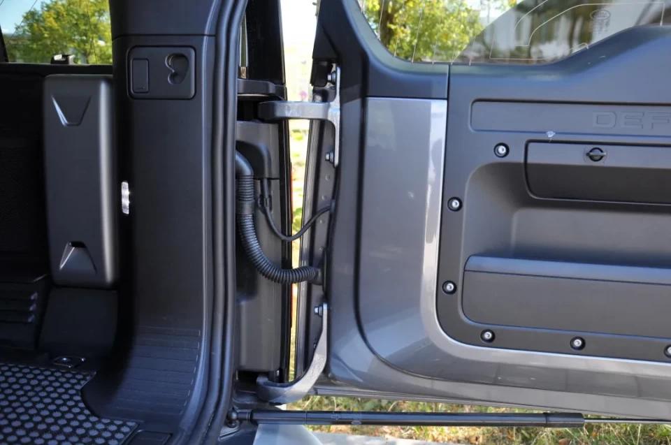 路虎卫士极度试驾,新款路虎卫士越野深度评测