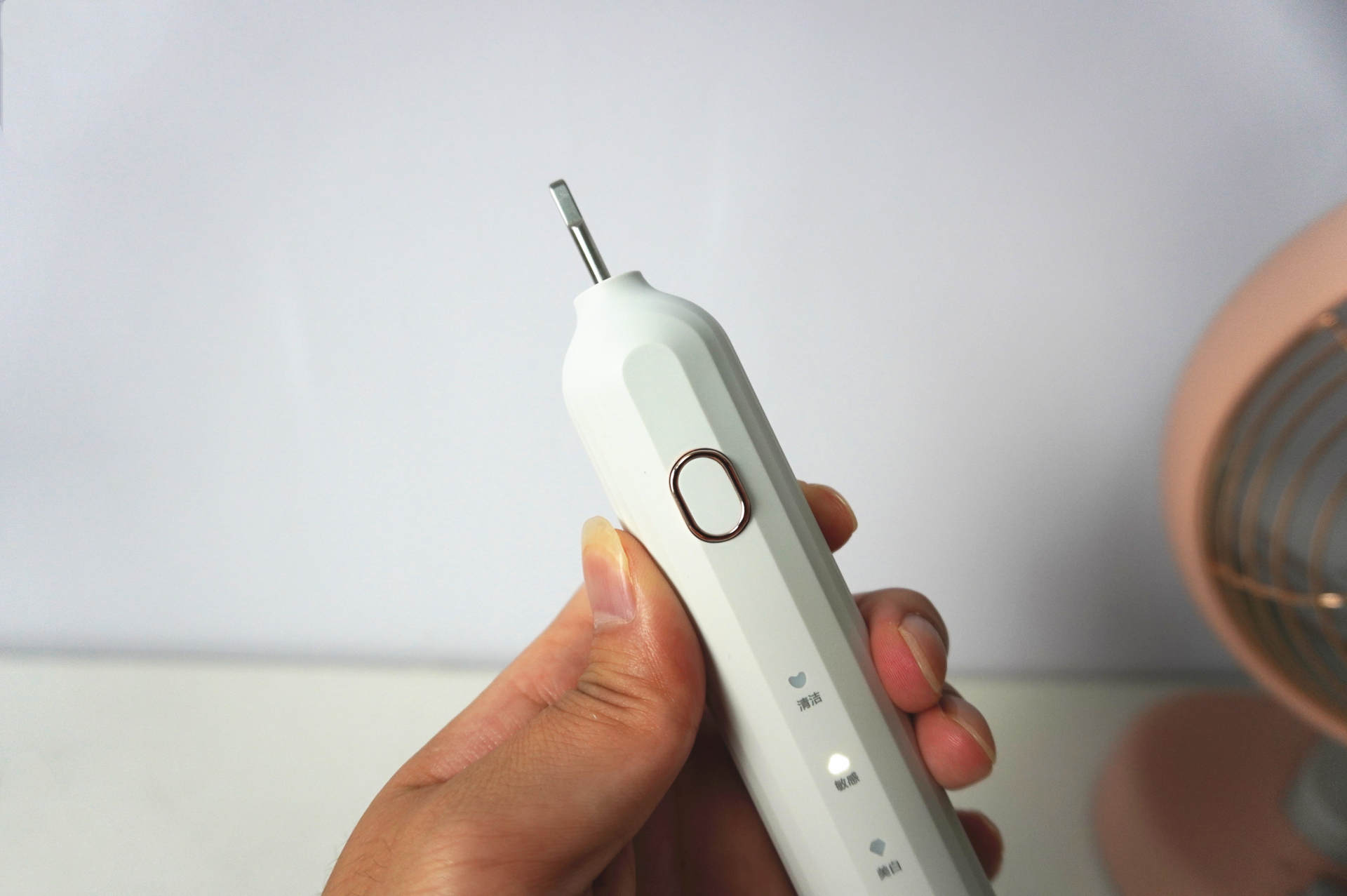 自带巴氏刷牙法的电动牙刷,自带清洁电动牙刷