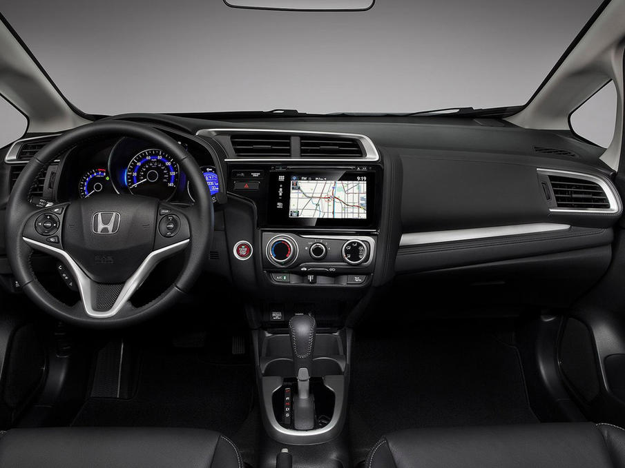 本田飞度爆发大规模发动机问题,车主:买发动机送汽车?不存在的