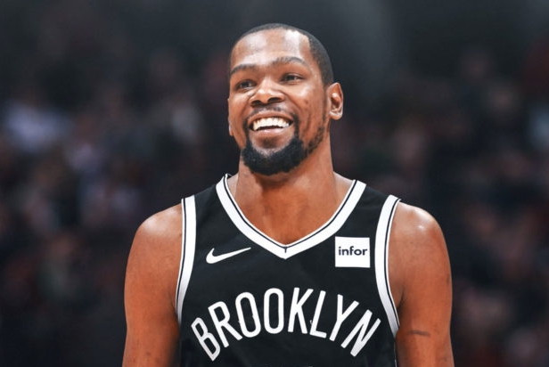 汤普森与詹姆斯身高对比,巅峰汤普森詹姆斯