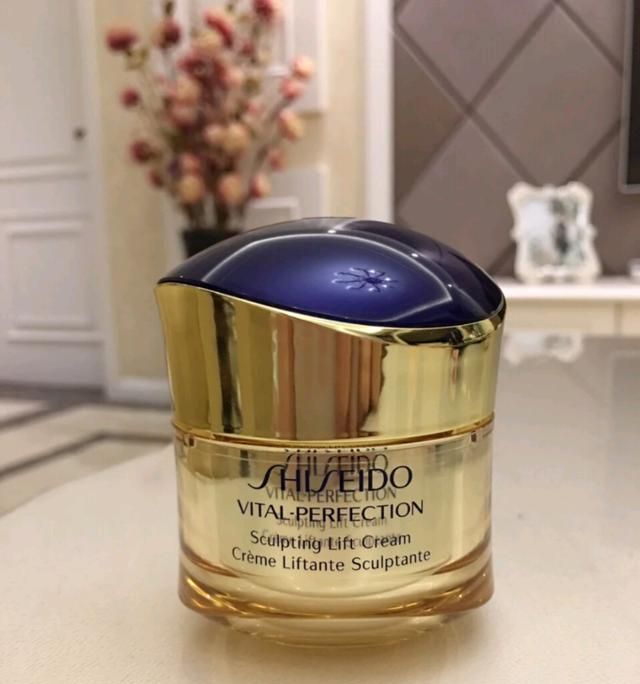 保湿效果比较好的面霜推荐,什么面霜好用补水美白效果好便宜