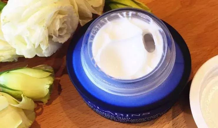 适合25岁面霜性价比,25岁的女生用什么面霜比较好