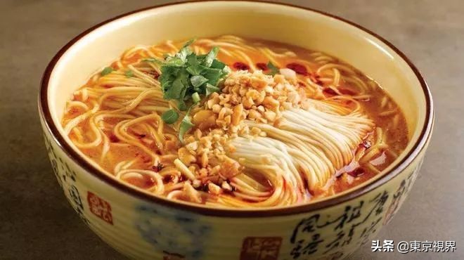 日本旅游必去的银座！游客：就想吃一顿“平民”午餐到底哪里有？