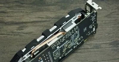 显卡硬盘内存区别图片解析,二手显卡怎么看内存条