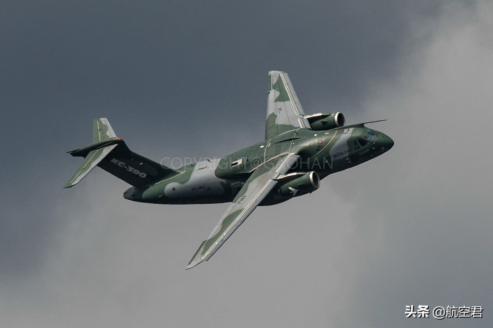 鹰狮刚飞入巴西，就开始反噬本土航空工业，外购买不来战斗力