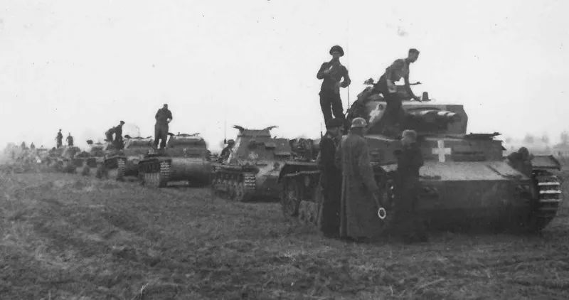 鎴樿溅婧簮,鎴樿溅婧簮m4a3e2