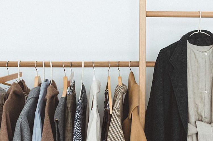 买了很贵的衣服值得吗,买羊绒衫还是买羊绒大衣