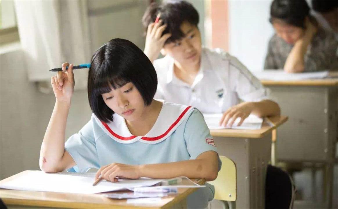 家长发现姑娘早恋的正确引导方法,发现女儿早恋聪明妈妈的做法