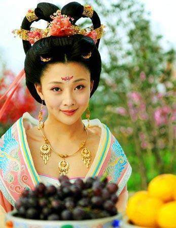 历史上杨玉环是唐玄宗的儿媳妇,唐玄宗为什么把杨玉环立为贵妃