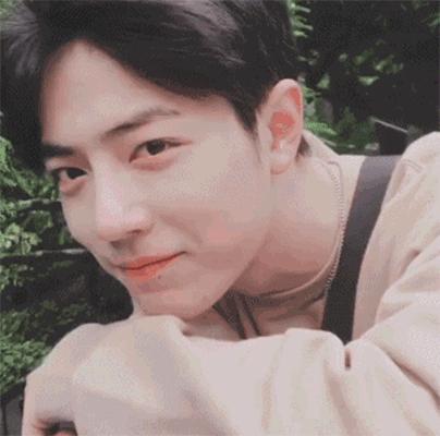 肖战怎么成为人气男神,肖战撩人的最高境界